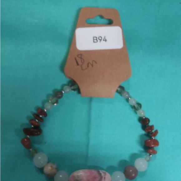 Bracelets and bracelets all handmade by none ya jewelry. - Picture 5 of 15